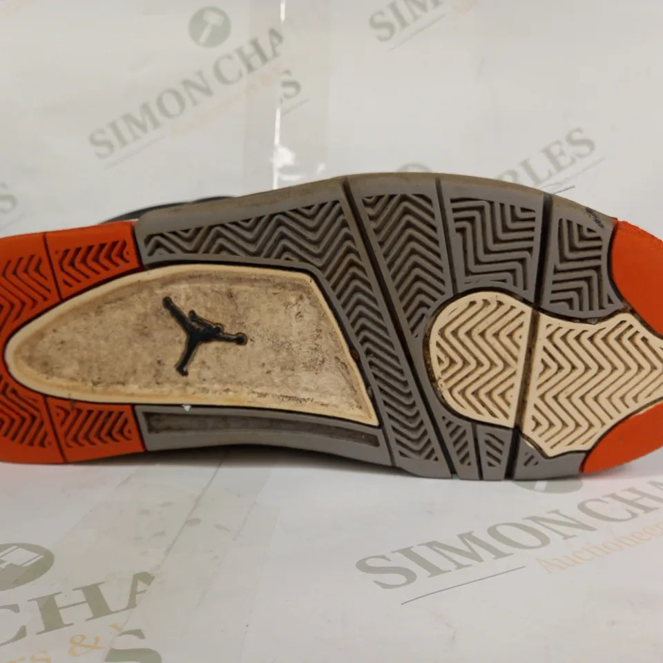 PAIR OF NIKE AIR JORDANS IN BLACK/ORANGE UK SIZE 7