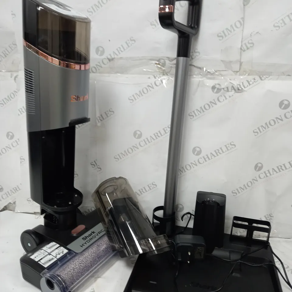 SHARK CORDLESS HYDROVAC 3-IN-1 HARD FLOOR CLEANING SYSTEM WD210UK