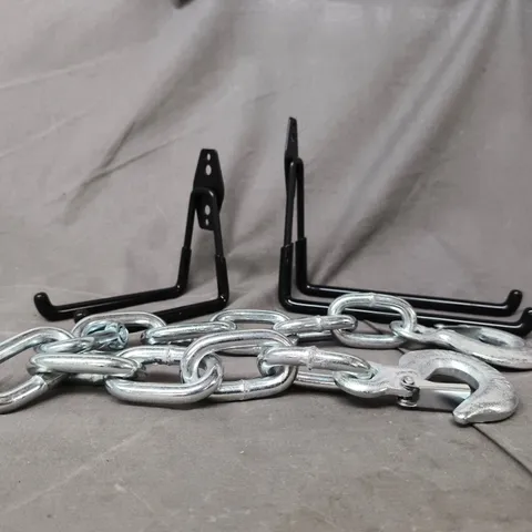 BOX OF APPROXIMATELY 10 ASSORTED ITEMS TO INCLUDE HEAVY DUTY ENGINE CRANE, ETC