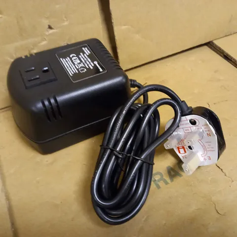 MERCURY STEP DOWN VOLTAGE CONVERTER UK2US100VA