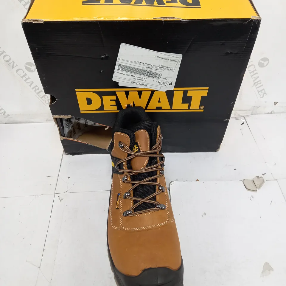 BOXED PAIR OF DEWALT WATERPROOF BREATHABLE STEEL TOE CAP BOOTS SIZE UK 11