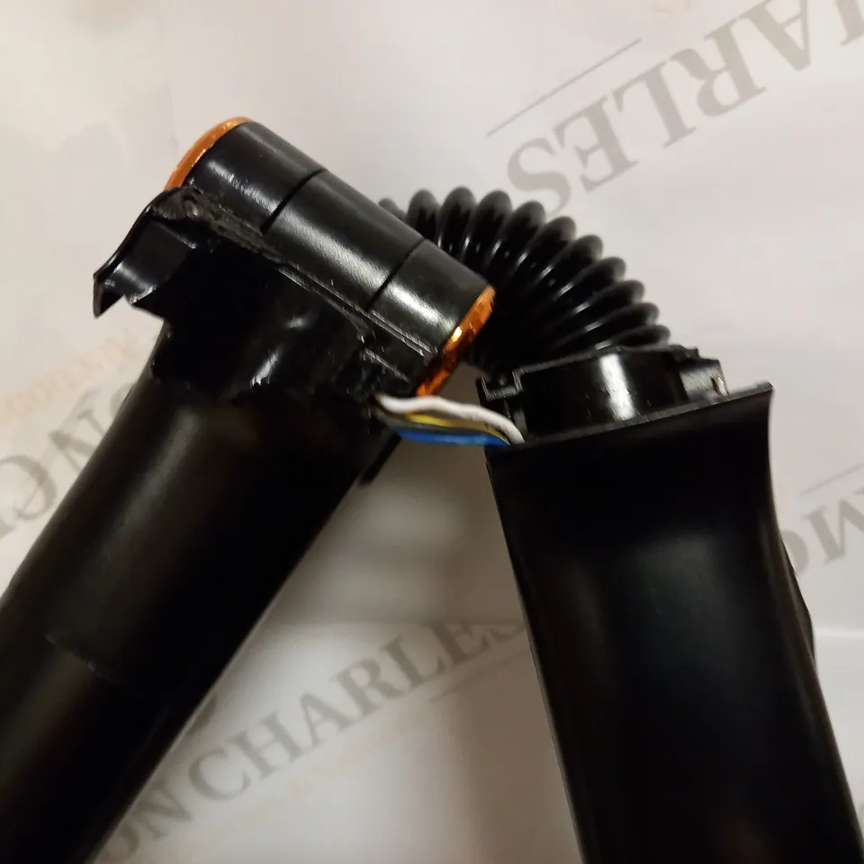 SHARK DUO CLEAN POWER FINS CORDLESS HOOVER