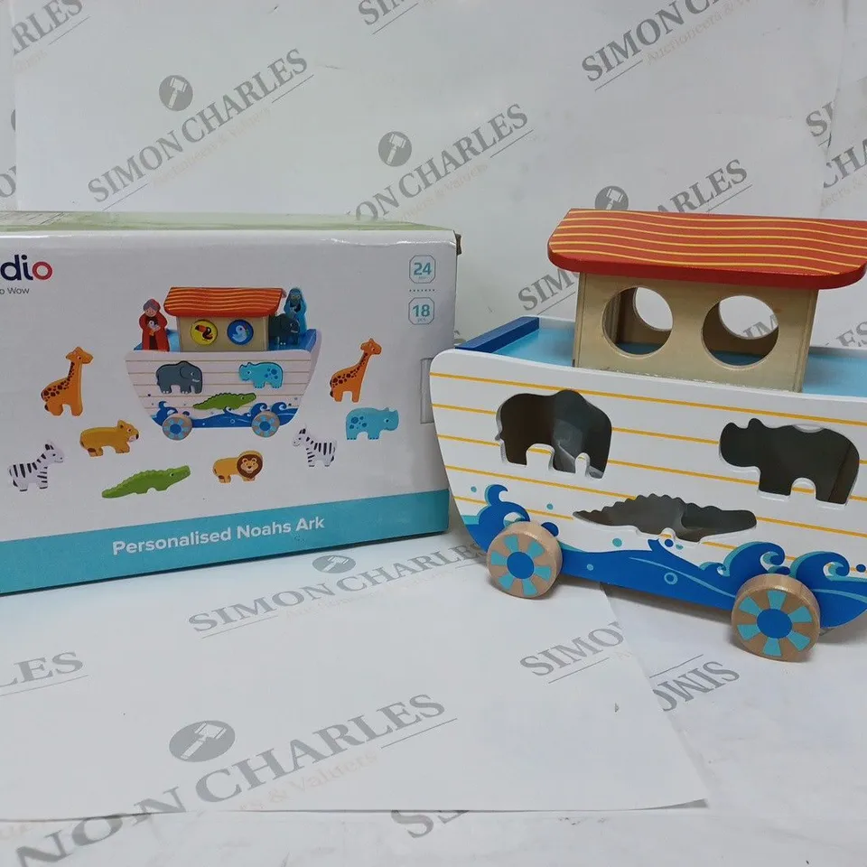 BOXED STUDIO PERSONALISED NOAH'S ARK AGES 3+