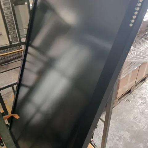 LCD TOUCH SCREEN MONITOR – MODEL ET651