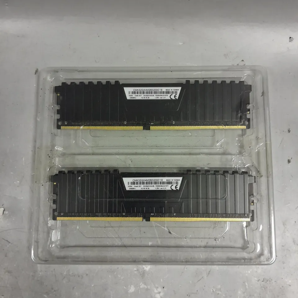 VENGEANCE LPX DDR4 RAM STICKS - 2 X 16GB 