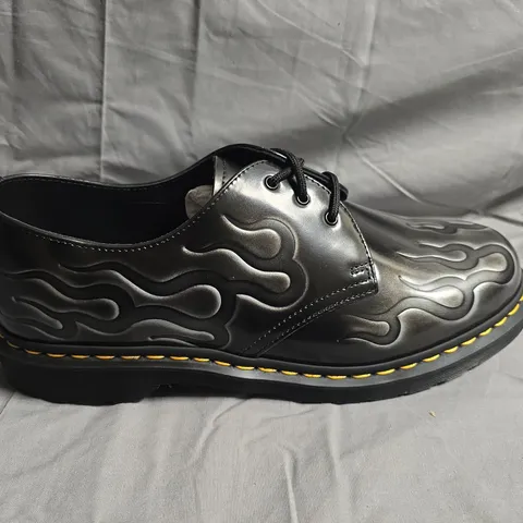 UNBOXED PAIR OF DR.MARTENS 1461 INFERNO LACE UP LEATHER SHOES - UK SIZE 12