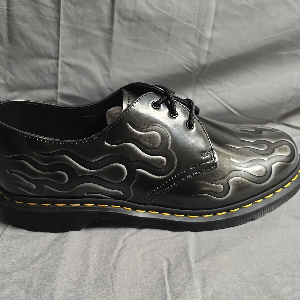 UNBOXED PAIR OF DR.MARTENS 1461 INFERNO LACE UP LEATHER SHOES - UK SIZE 12