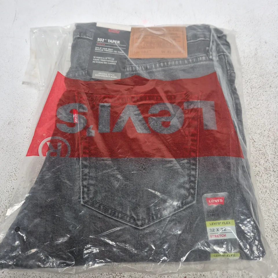 BAGGED LEVI'S 502 TAPER JEANS – MENS – 32X32