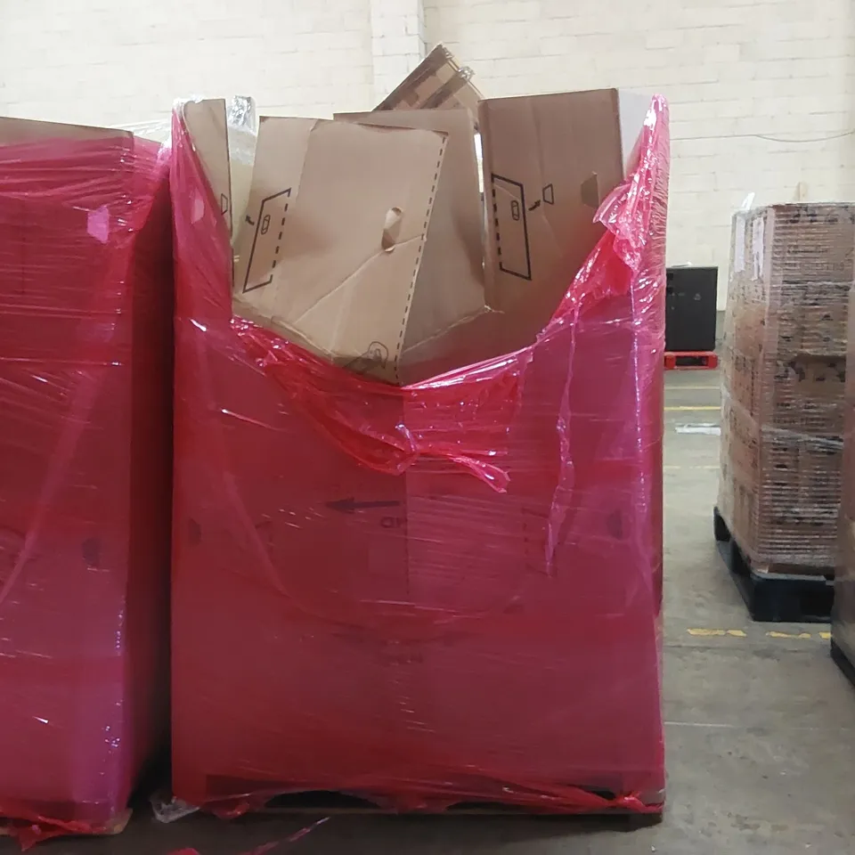 PALLET OF ASSORTED ITEMS INCLUDING: MINIFIRE 24" FHD MONITOR, AUTO HOSE REEL, RETRACTABLE SAFETY GATE, PRESSURE MANAGEMENT CUSHION, RUG ECT 