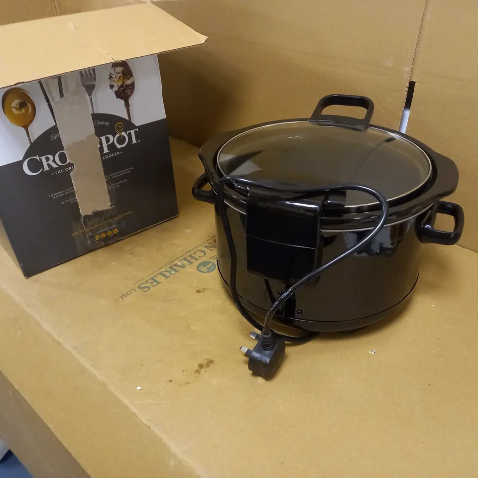 CROCK POT SLOW COOKER 