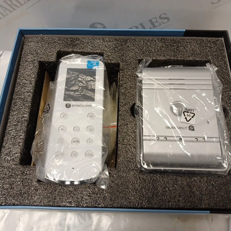 BOXED SMARTWAVES WIRELESS VIDEO INTERCOM