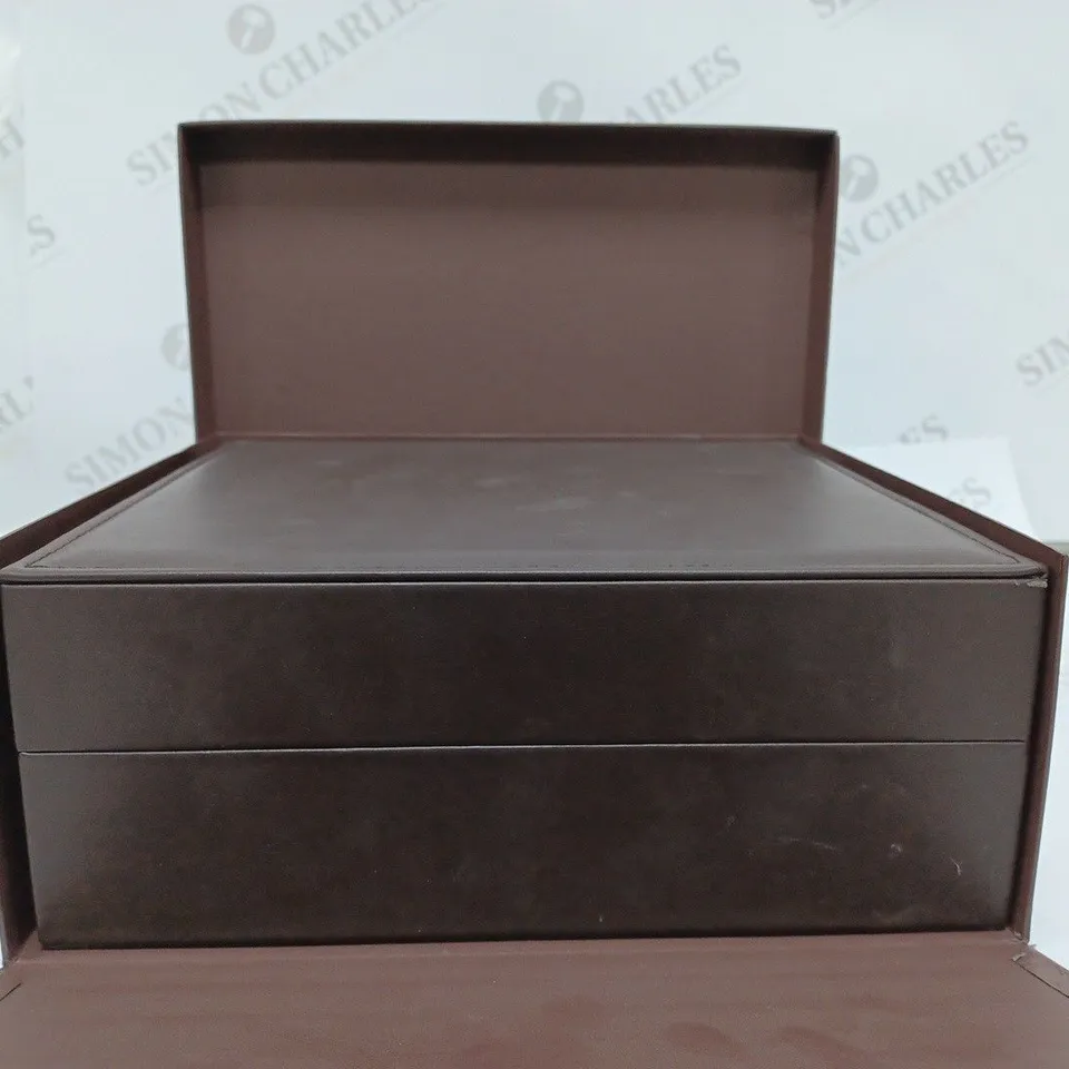 CONSTANTIN WIESZ WATCH CASE - HOLDS 6