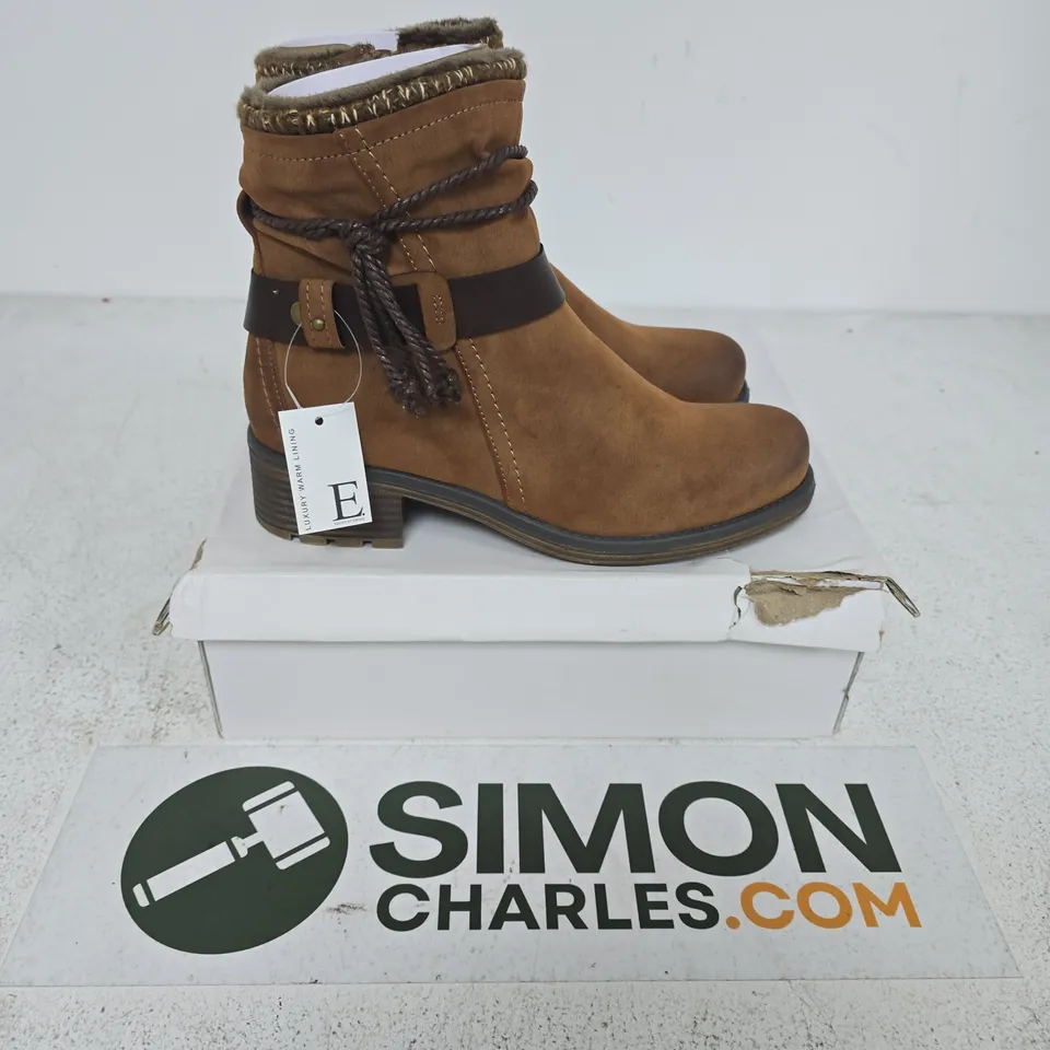 BOXED PAIR OF SHOES BY EMMA STOCKHOLM BOOTS IN CAMEL - SIZE 8