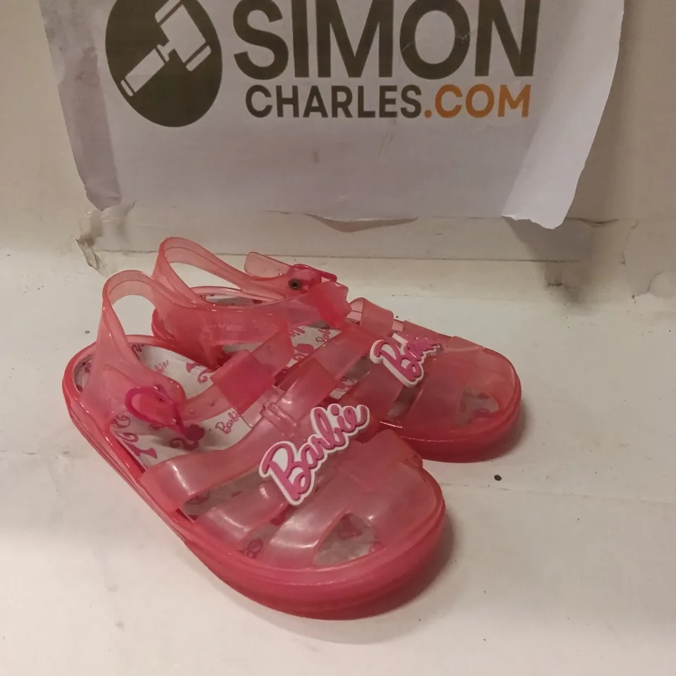 BARBIE PINK CHILDREN'S SANDALS (BARBIE LOGO) – KID'S FOOTWEAR