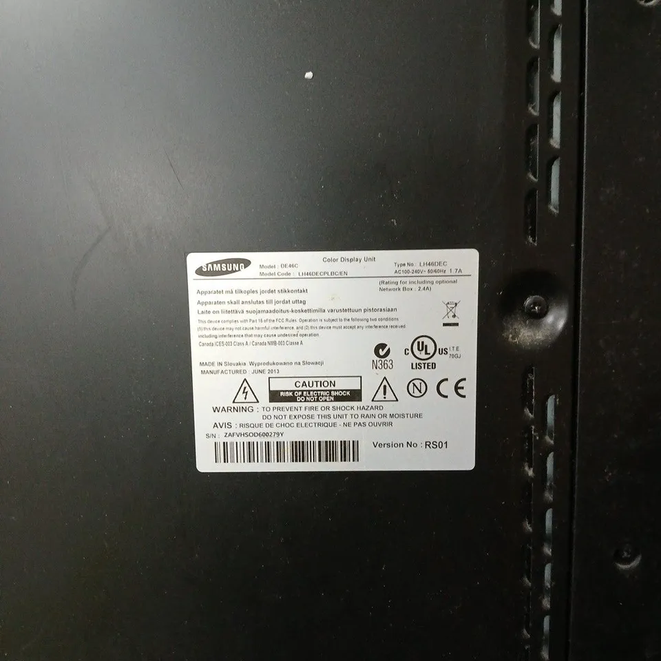 SAMSUNG COLOUR DISPLAY UNIT – PC INPUT, 'NO CABLE CONNECTED' SCREEN LED DISPLAY 49 48.5IN NO ACCESSORIES