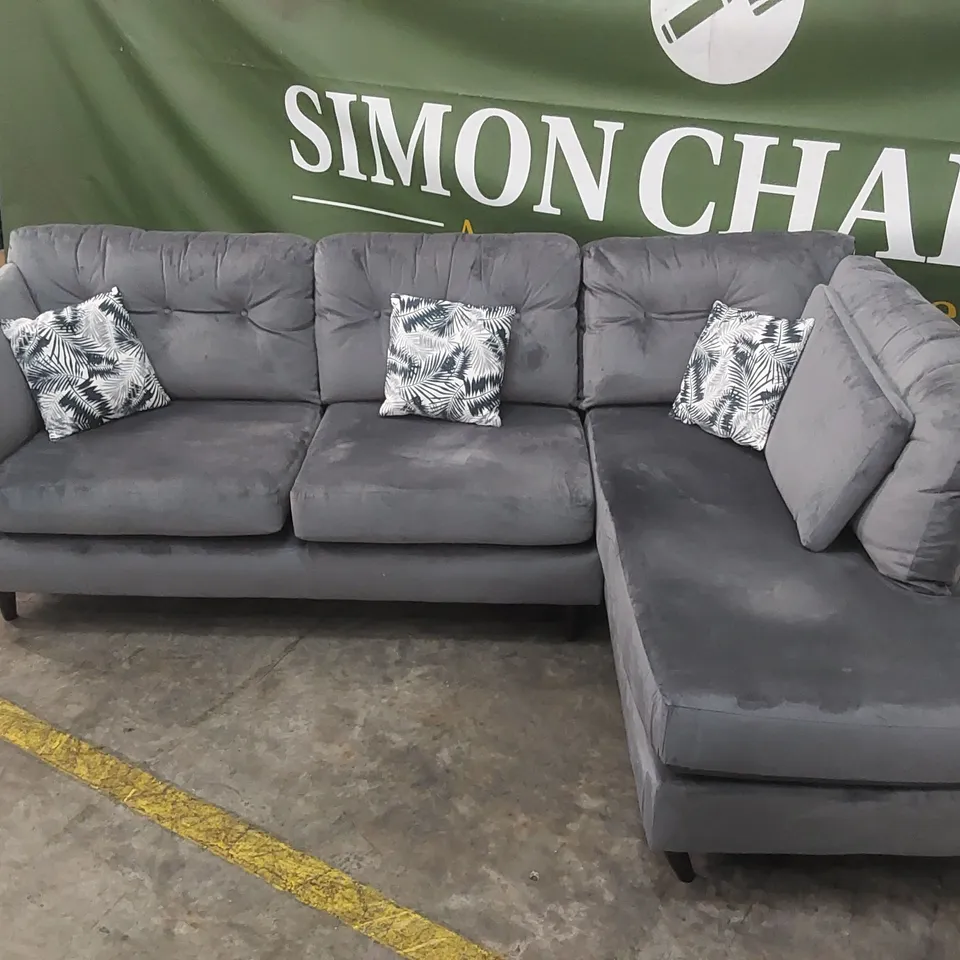 QUALITY DESIGNER FERNDALE VELVET UPHOLSTERED CORNER CHAISE SOFA