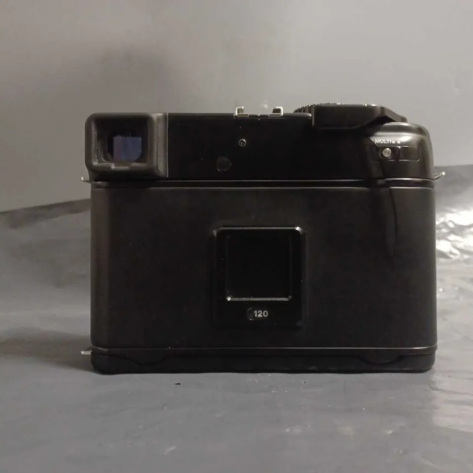 BOXED MAMIYA 7II CAMERA BODY IN BLACK