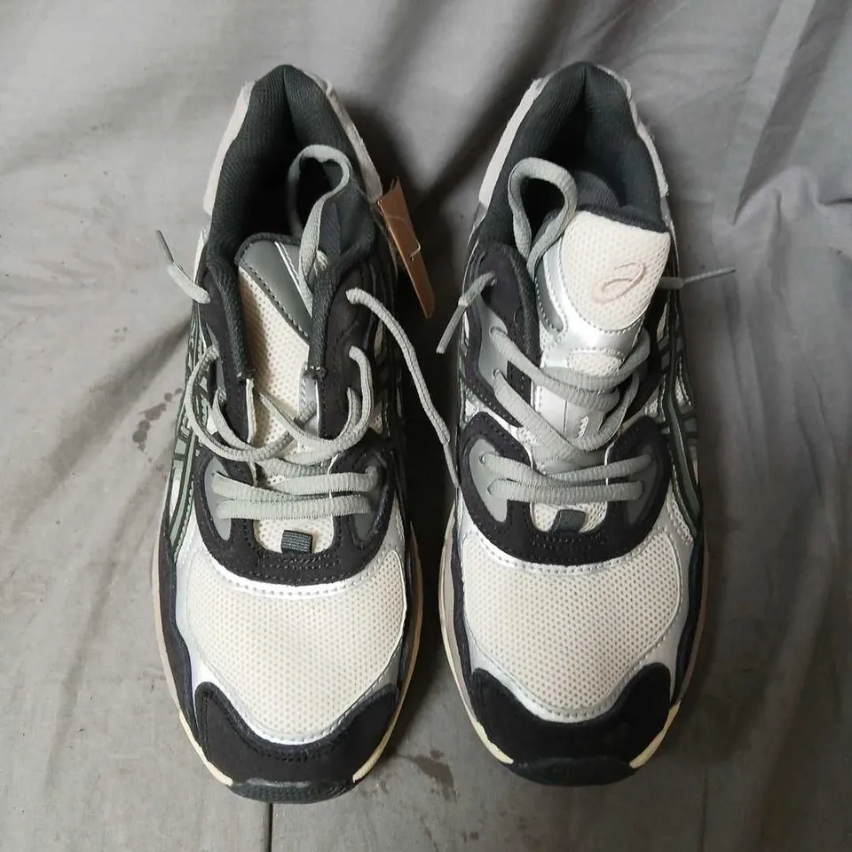 ASICS RUNNING SHOES – MEN'S, UK 10 (EU 45) 