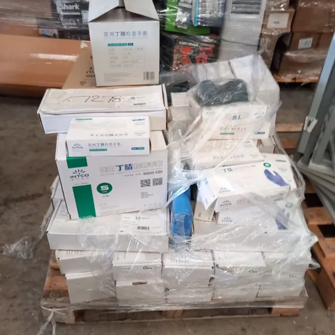 LARGE PALLET OF ASSORTED MEDICAL COSUMMABLES TO INCLUDE; EXAMINATION GLOVES, HEEL PADS AND MIDI SLIPPER PAN LINERS