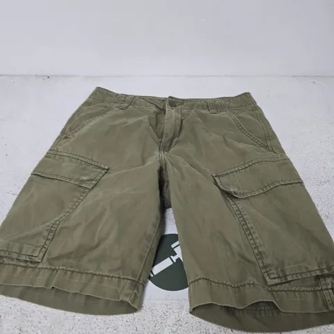 LEVI'S XX CARGO SHORTS - OLIVE GREEN - 30