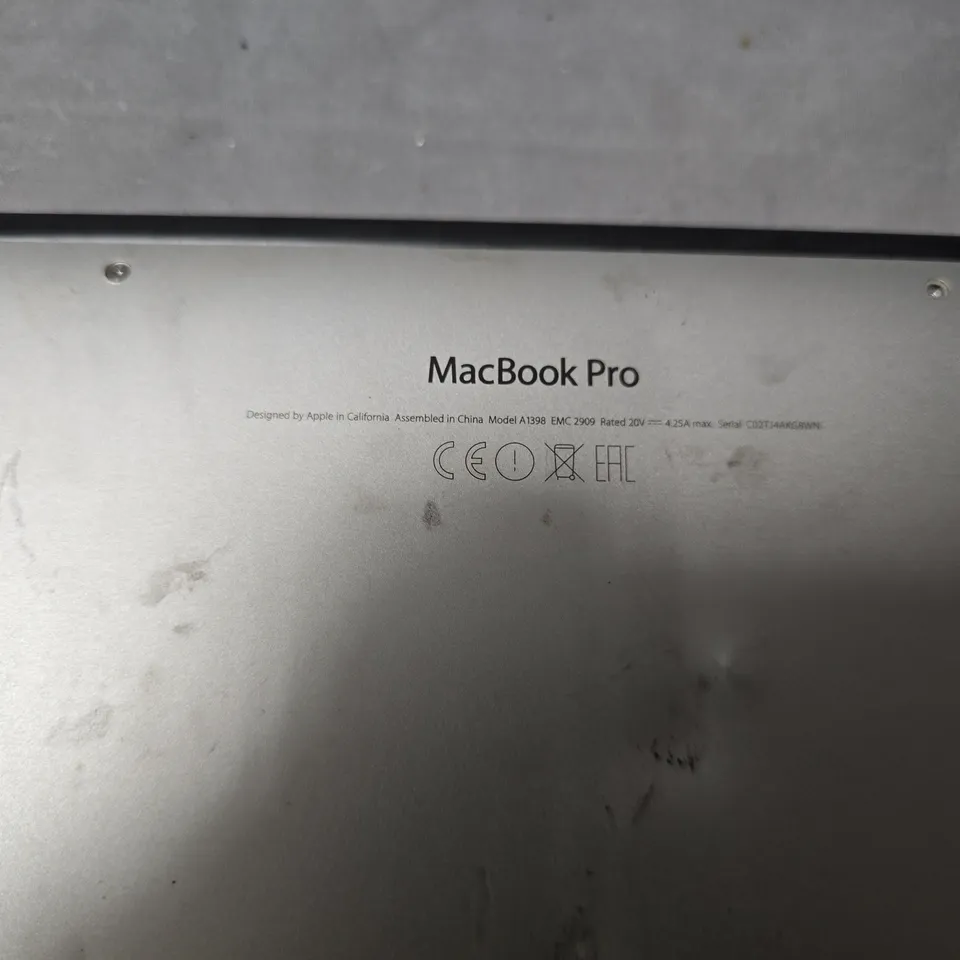 APPLE MACBOOK PRO (MODEL A1398) ALUMINUM LAPTOP – SILVER