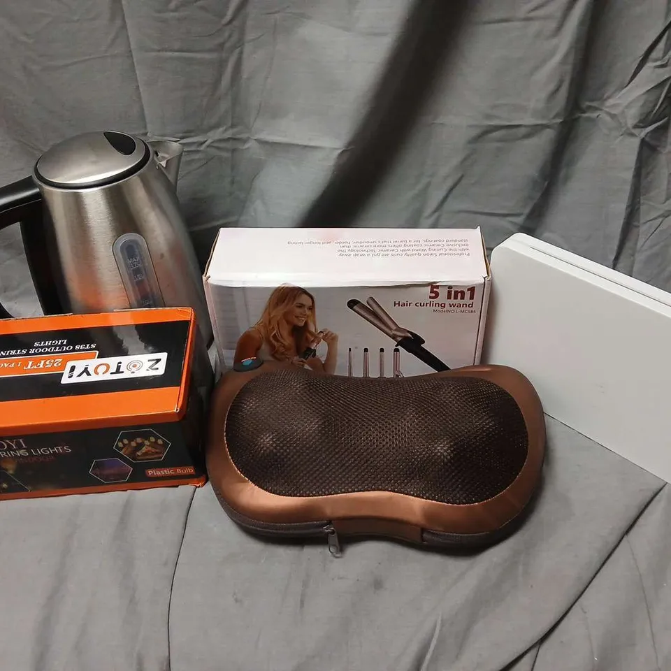 APPROXIMATELY 20 ASSORTED ELECTCRICAL ITEMS TO INCLUDE HAIR CURLING WAND, LED STRING LIGHTS, KETTLE, ETC - COLLECTION ONLY