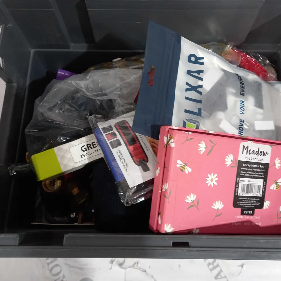 APPROX 20 ITEMS TO INCLUDE TIGER TAPE, TIGER SEAL, POV TAPE