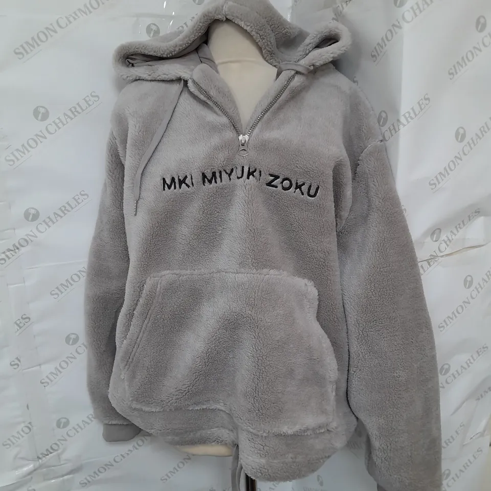 MKI MIYUKI ZOKU 1/4 FLEECE OUTER DRAWSTRING HEM HOODIE IN GREY SIZE XL