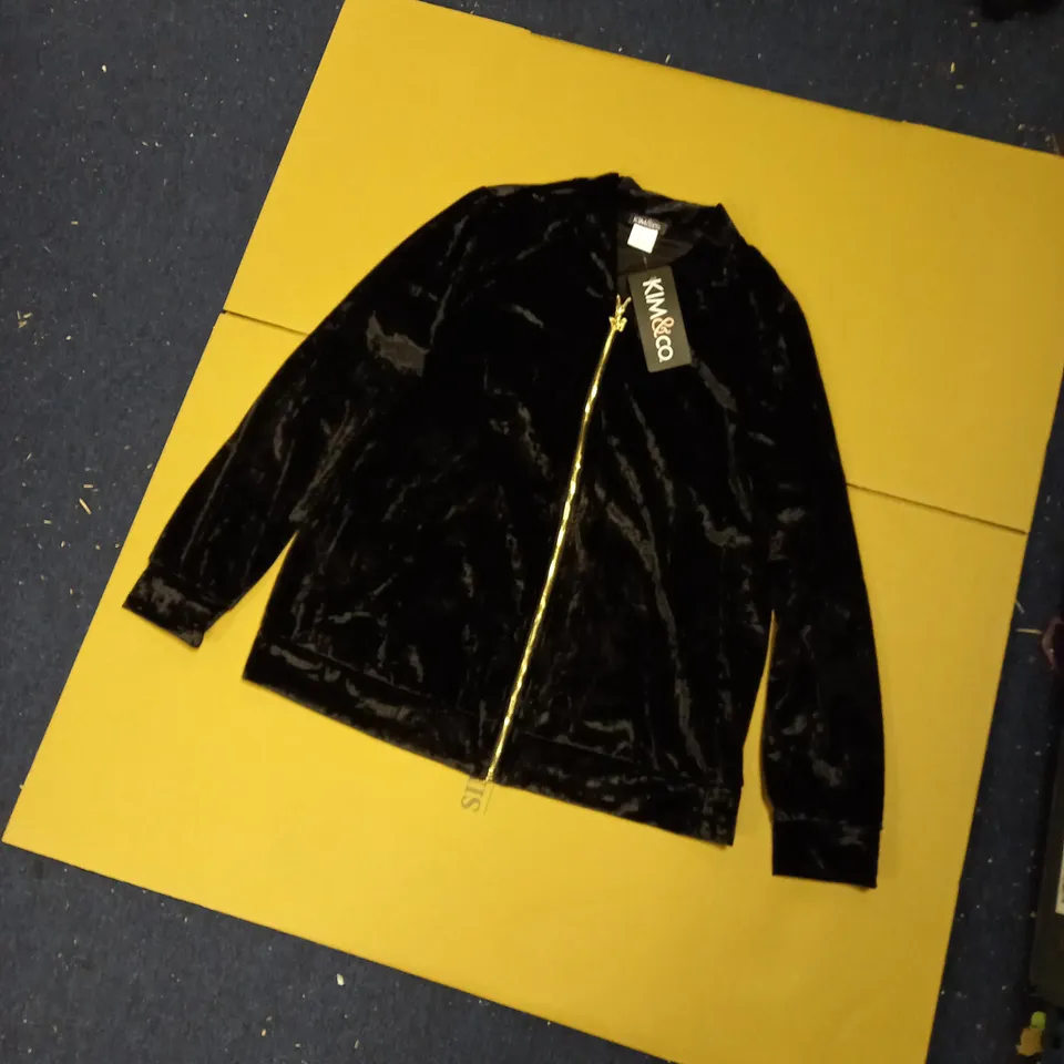 BRAND NEW KIM & CO CRUSHED STRETCH VELVET BOMBER JACKET SIZE LARGE 