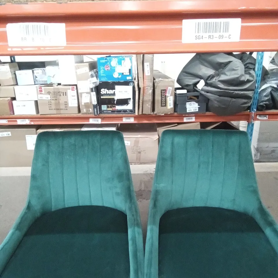 2X GREEN VELVET CHAIRS 
