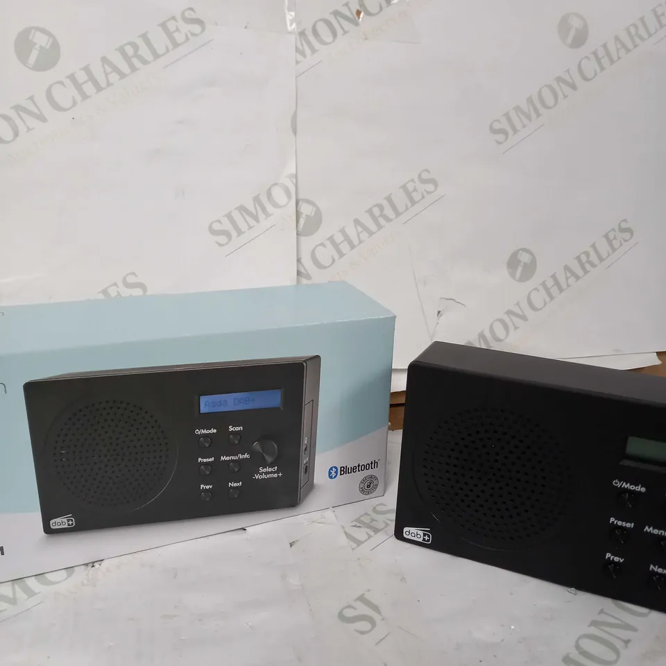 DAB+ RADIO WITH LCD COLOUR DISPLAY SCREEN