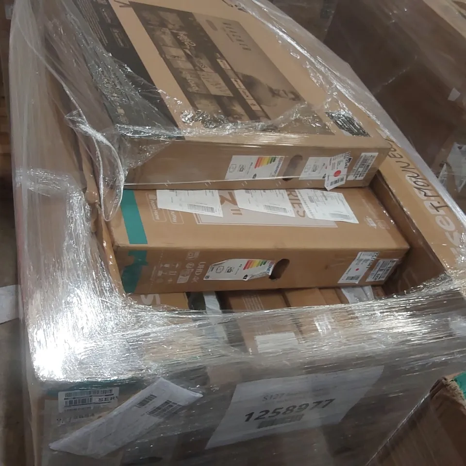 PALLET CONTAINING A LARGE QUANTITY OF ASSORTED DAMAGED TVs