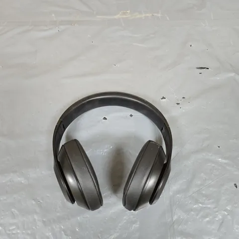 BEATS OVER-EAR HEADPHONES - BLACK
