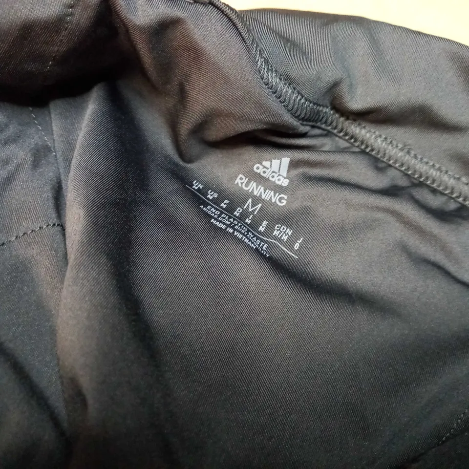 ADIDAS GREY/YELLOW DETAILED LOGO SPORTS SHORTS - MEDIUM