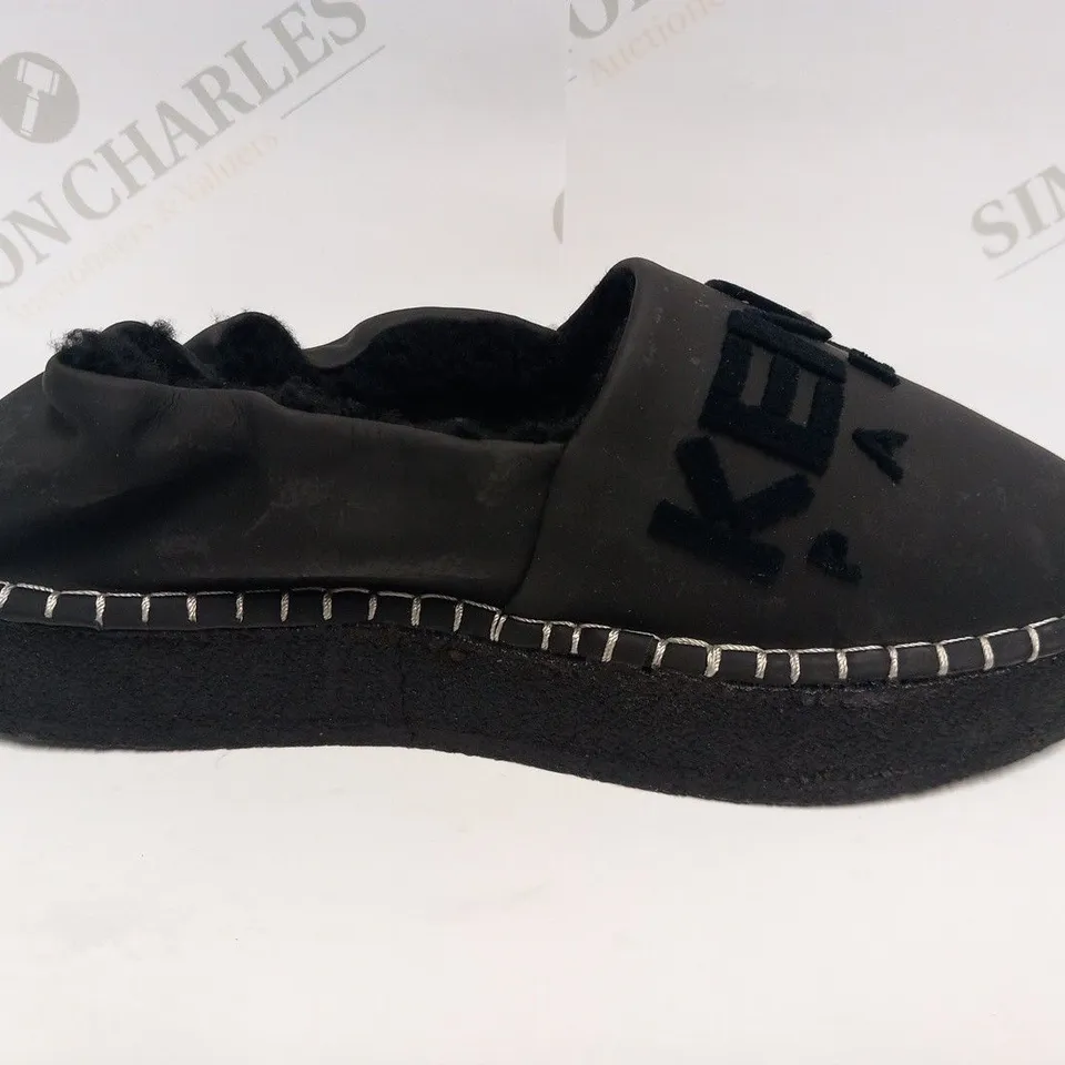 BOXED PAIR OF KENZO SLIPPER BLACK SIZE 37