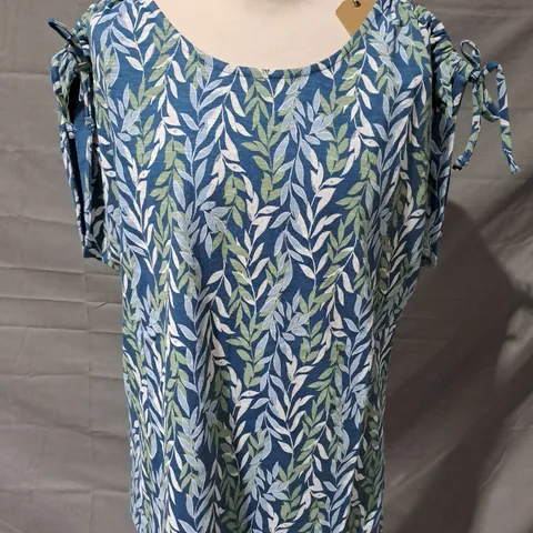 BRAKEBURN WILLOE T-SHIRT IN BLUE/MULTI UK SIZE 16