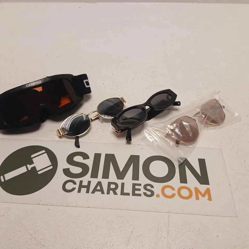 LARGE QUANTITY OF ASSORTED GLASSES AND ACCESSORIES