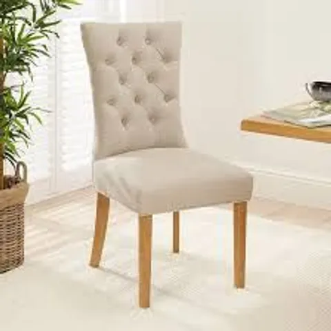 BOXED HATFIELD OATMEAL FABRIC BUTTON BACK DINING CHAIR (OAK LEG)