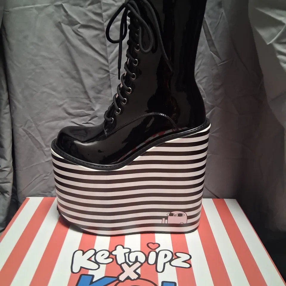 BRAND NEW BOXED KETNIPZ X KOI A BEAN WITH A PLATFORM TO DREAM BOOTS BLACK SIZE 5