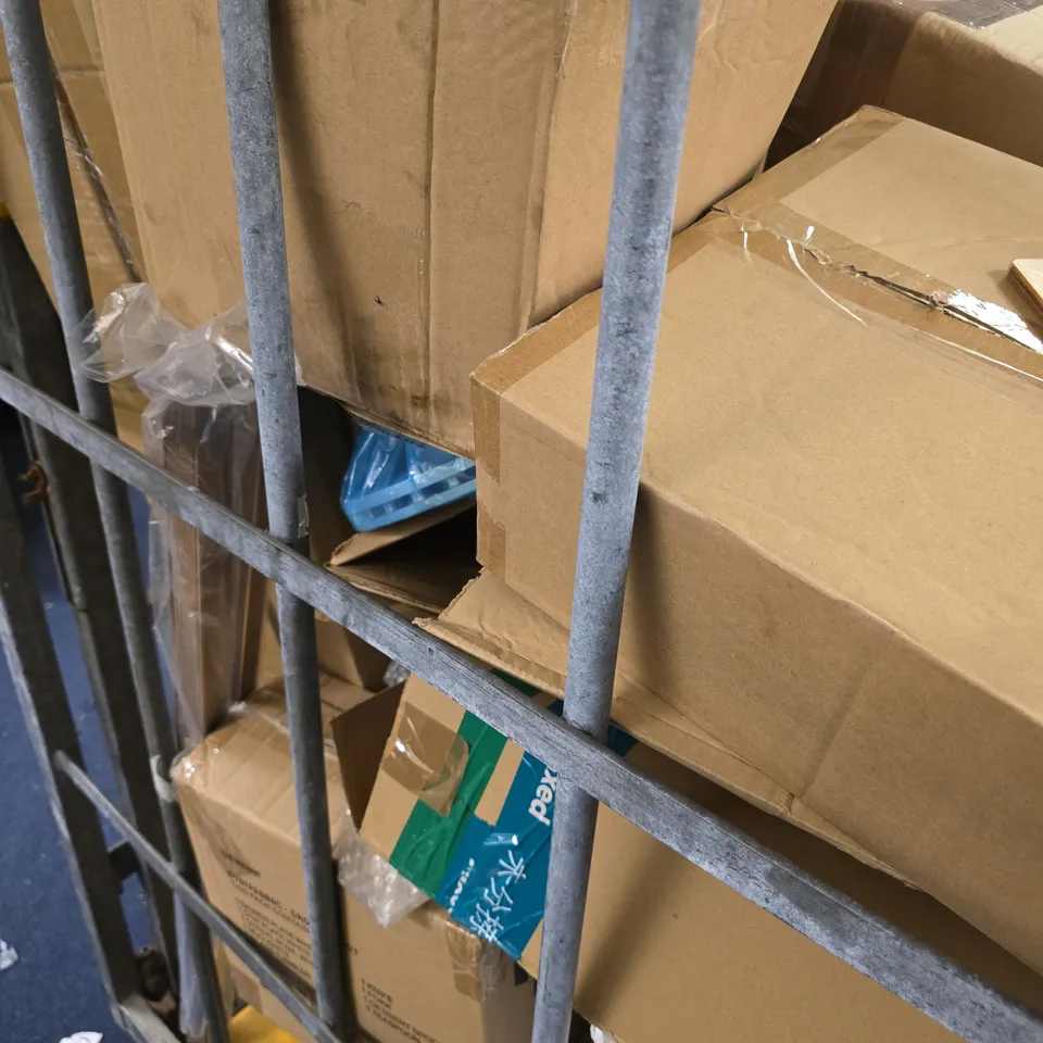 CAGE OF APPROXIMATELY 10 ASSORTED HOUSEHOLD ITEMS TO INCLUDE -  VIOLET SIGN , CUTLERY SET , VELVET TOILET ROLL ETC