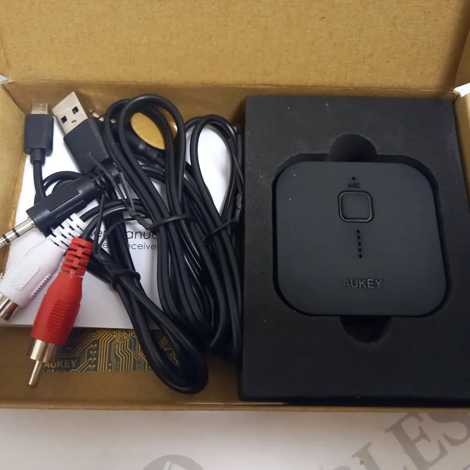 AUKEY WIRELESS RECEIVER - BLACK