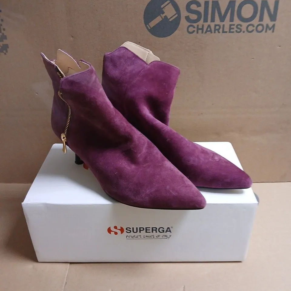 BOXED PAIR OF SUPERGA WOMEN'S PURPLE SUEDE ANKLE BOOTS – UK 5.5