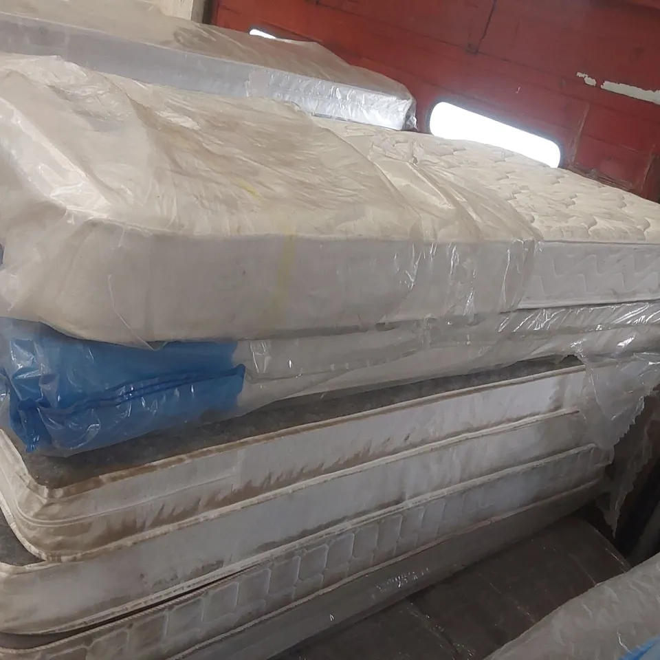 PALLET CONTAINING 8x ASSORTED UNBAGGED MATTRESSES 