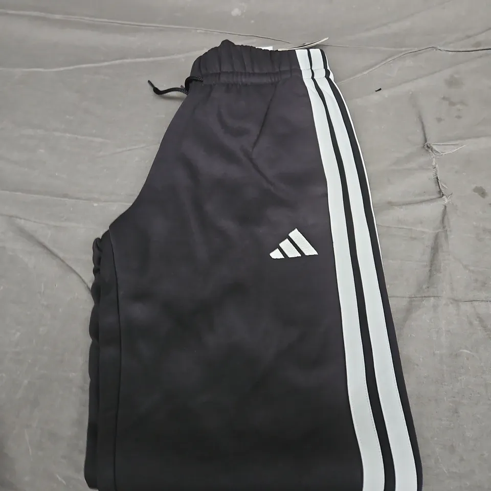 ADIDAS CUFFED JOGGERS - SIZE 11/12 YEARS