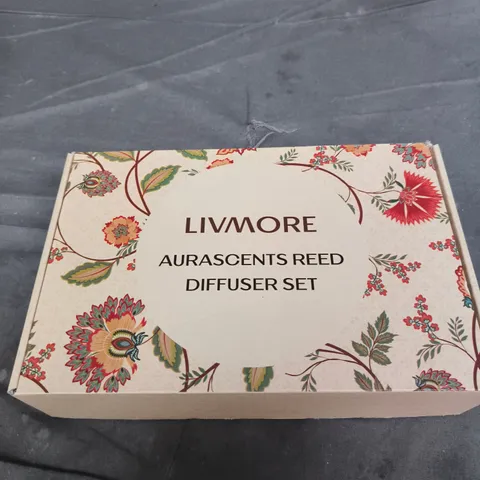 LIVMORE AURASCENTS REED DIFFUSER SET