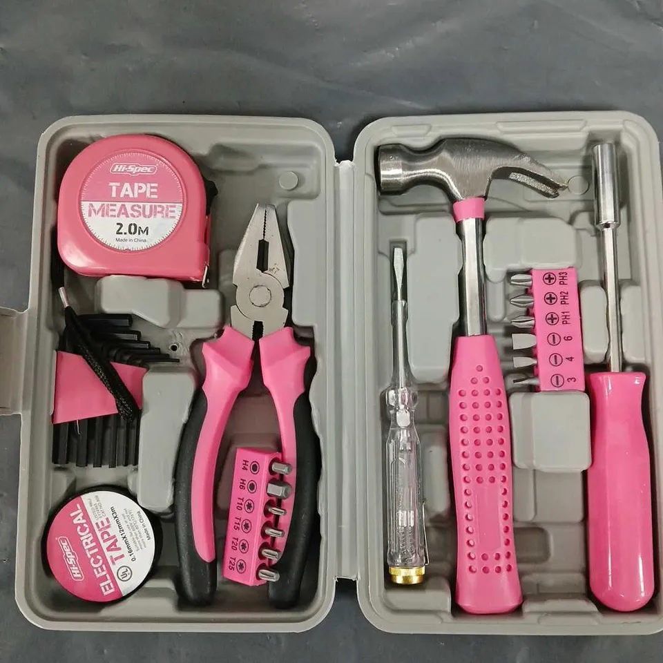 TOOL SET WITH CARRY CASE 