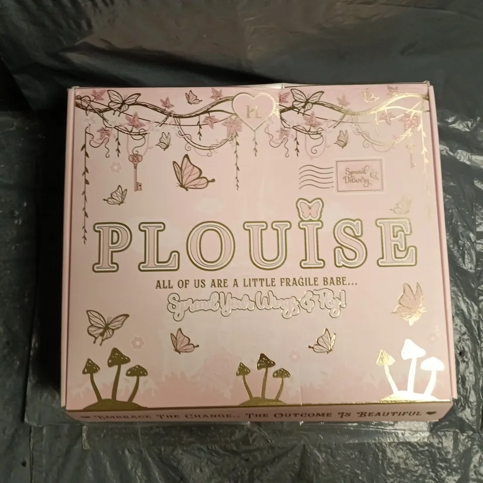 P.LOUISE MYSTERY BEAUTY BOX SET