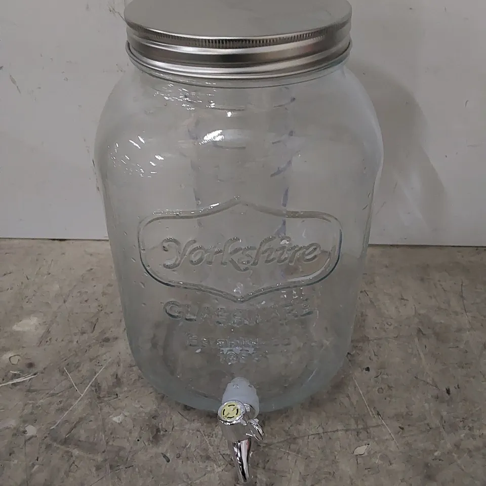 BOXED KITCHEN CRAFT HOME MADE DRINKS DISPENSER JAR WITH WATER INFUSER, 7.5L TRANSPARENT 