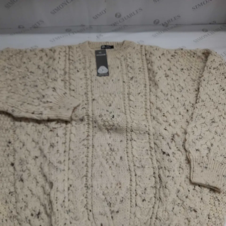 WOOLMARK PURE NEW WOOL KNITTED JUMPER - M