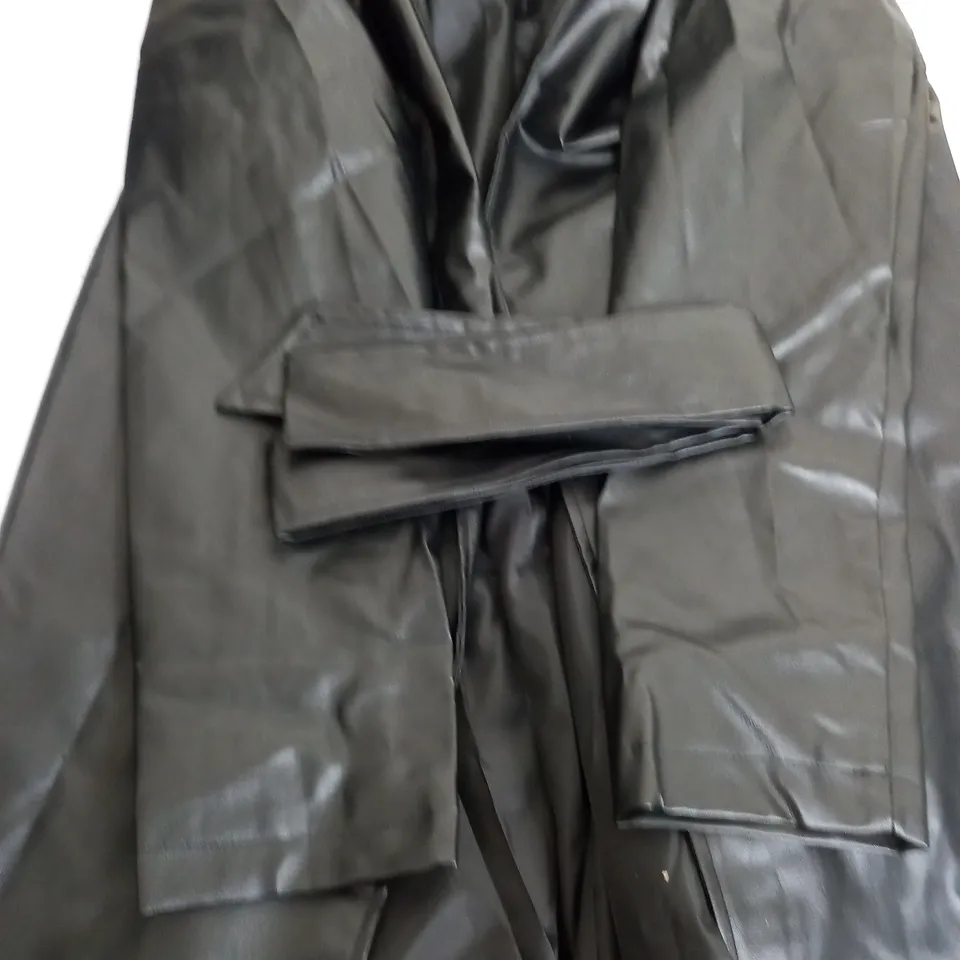 BLACK LEATHER TRENCH COAT SIZE M